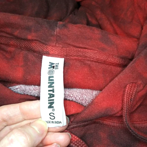 The Mountain Dinosaur Red & Black Tie Dyed Saint Louis Zoo Souvenir Hoodie - Picture 8 of 10